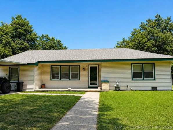203 NE C St, Stigler, OK 74462