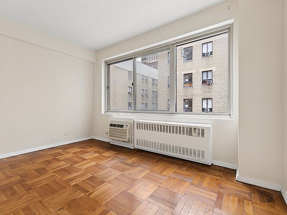 4th image of 225 E 46th St APT 9C