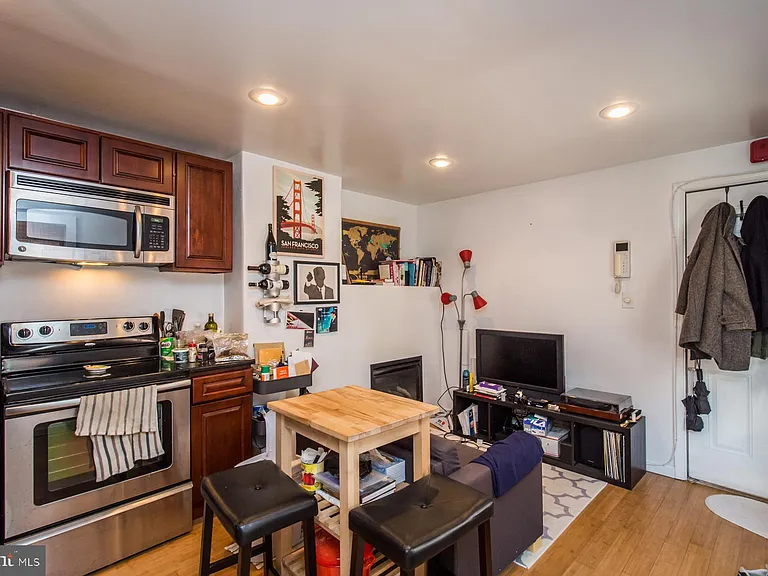 619 S 16th St #3R — Photo 3