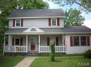 1115 N 5th St, Chillicothe, IL 61523