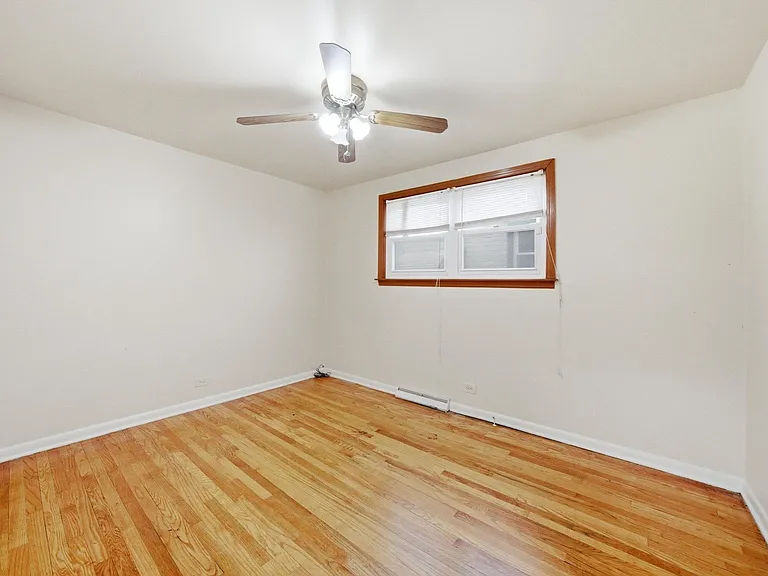 4605 S Laramie Ave — Photo 18