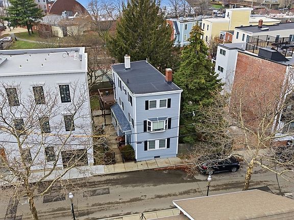 2nd image of 10 Lawrence St