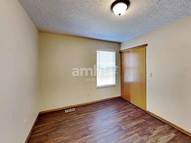 12098 Mallard Pond Dr — Photo 11