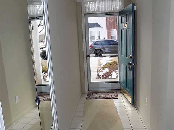 5th image of 14584 Holborn Dr Unit 33
