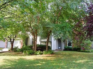 10400 Bradshaw St, Overland Park, KS 66215