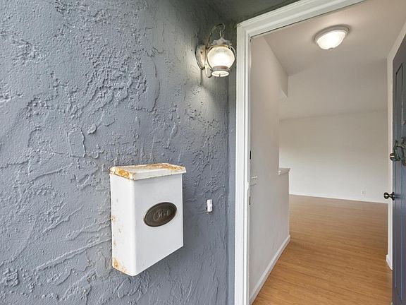 2nd image of 1023 Suzanne Ct