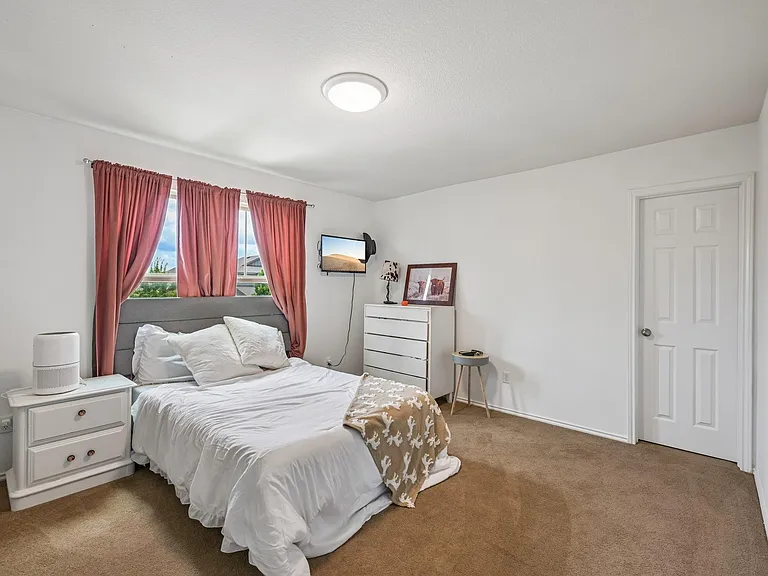 216 La Dera Dr — Photo 17
