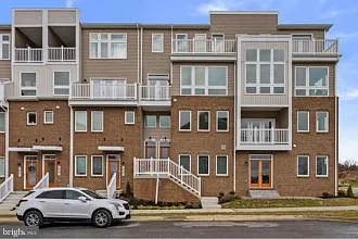 Building Photo - 1631 Blacksmith Way #214-B