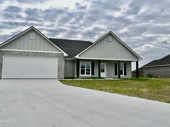 122 Rue Cler, Church Pt, LA 70525