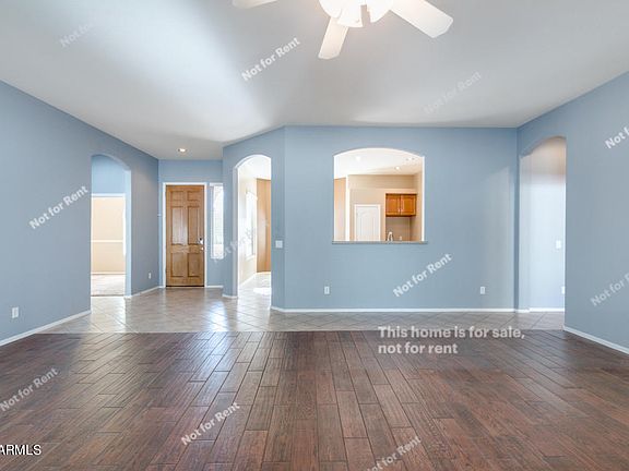 3rd image of 9824 E Glencove St