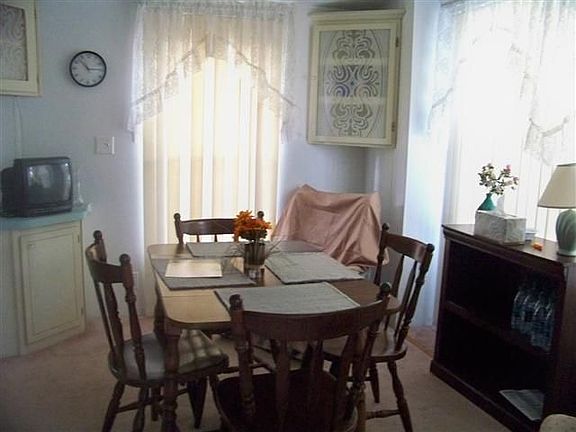 2nd image of 801 Savanna Dr