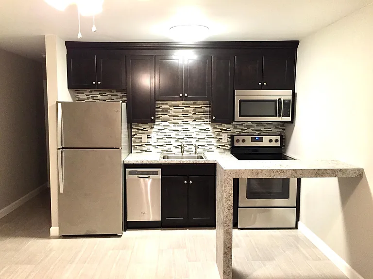 1434 6th Ave #11 — Photo 10
