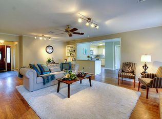 2814 Triway Ln, Houston, TX 77043