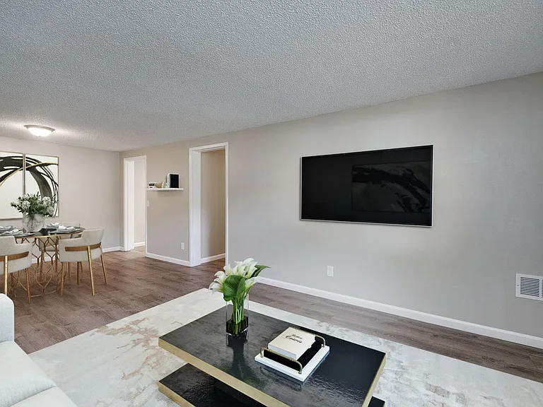 Meadowood Apartments — Photo 12