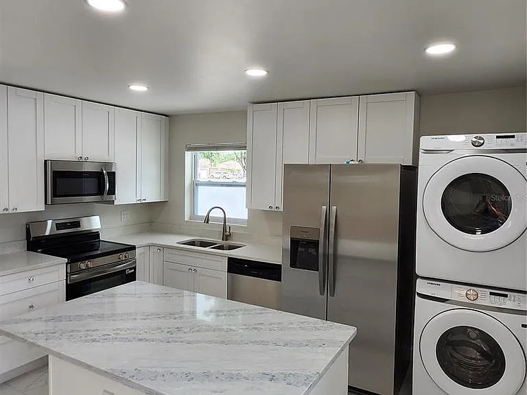 15406 Avalon Ave #4 — Photo 18