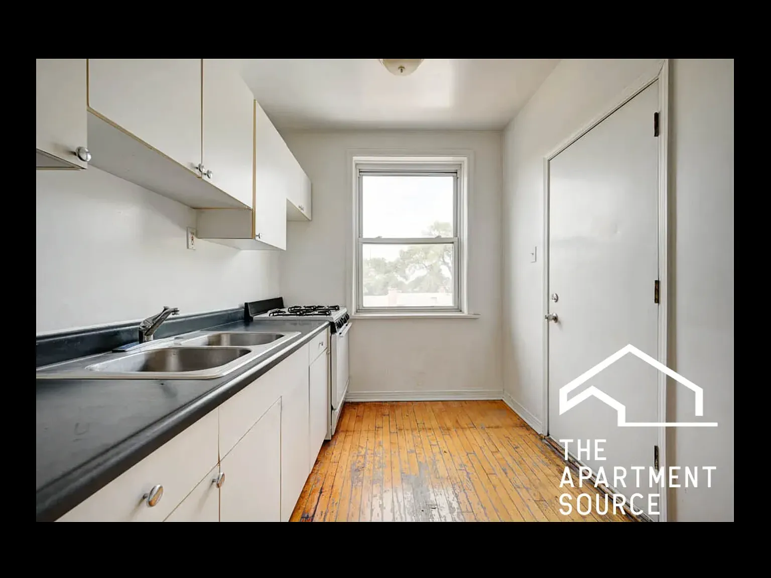 1 bed, 592 sqft, $1,795 — Photo 3