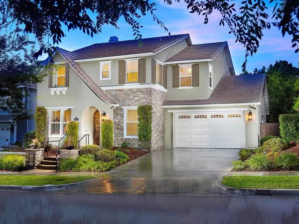 2574 Town Garden Rd, Carlsbad, CA 92009