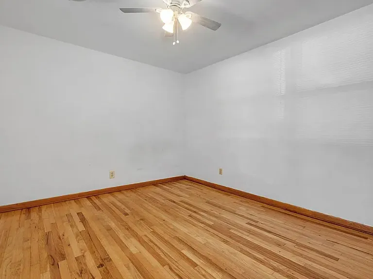 123 Columbia Dr #A — Photo 9