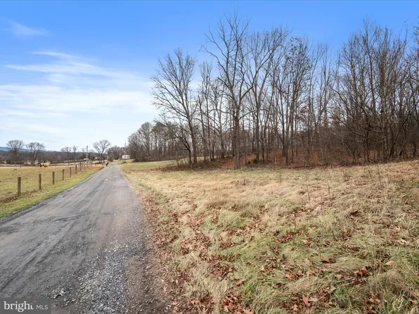 Mahlon Ln, Woodstock, VA 22664