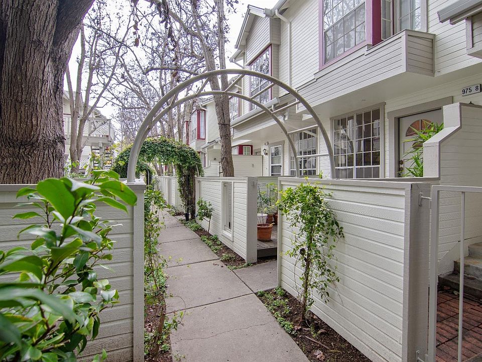 1st image of 975 Belmont Ter Unit 7