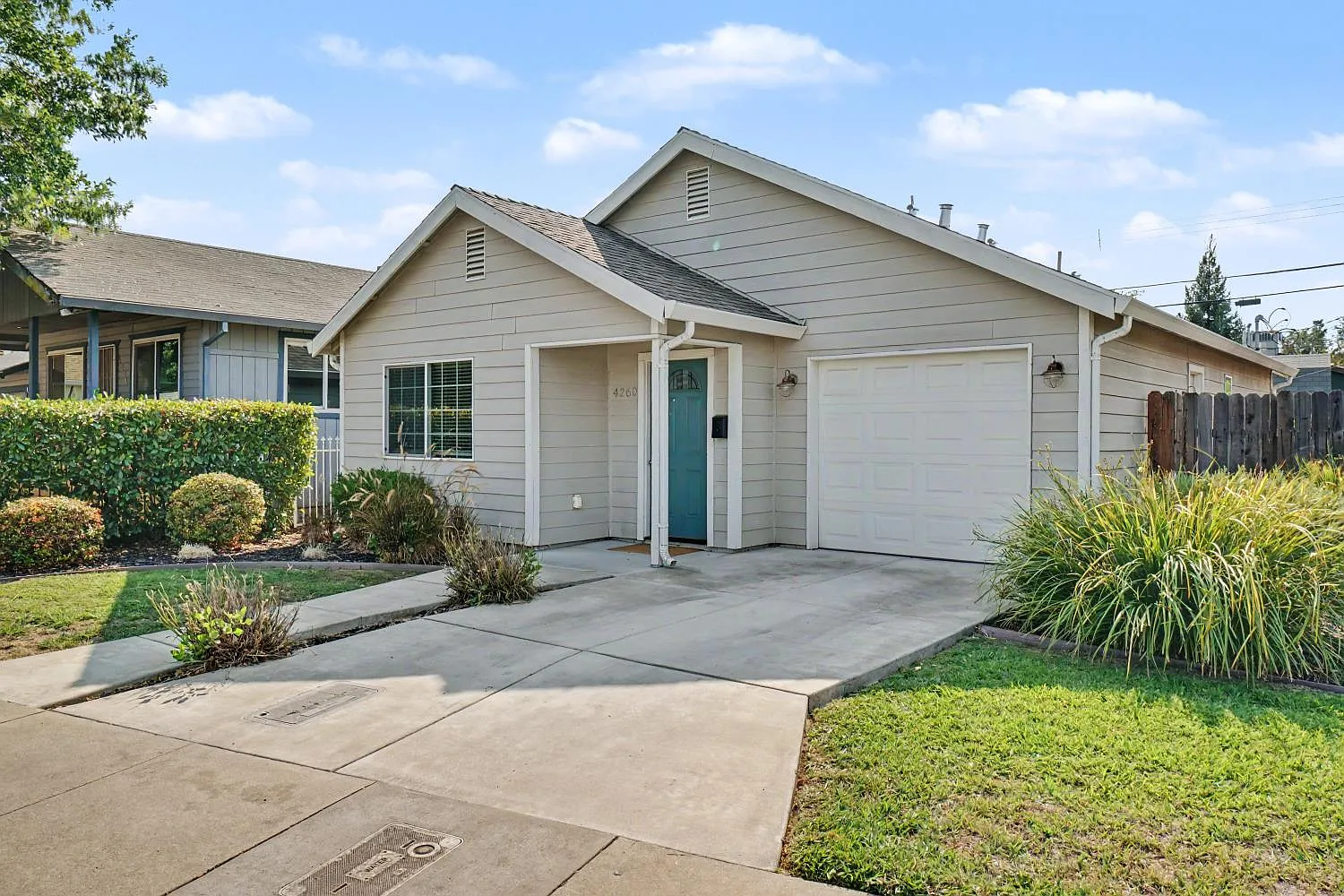 3 bed, 963 sqft, $2,025 — Photo 3