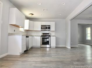 211 Stardust Dr, San Antonio, TX 78228