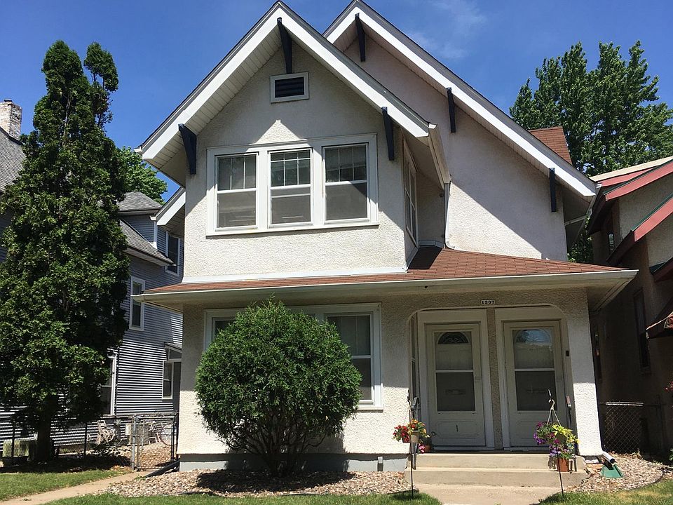 1st image of 1307 22nd Ave NE #1