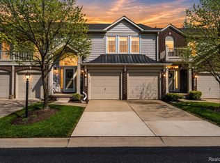 3973 Ravensfield Dr #13, Canton, MI 48188