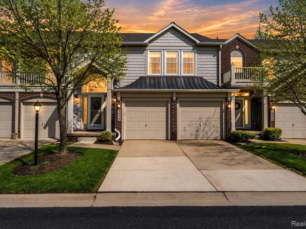 3973 Ravensfield Dr #13, Canton, MI 48188