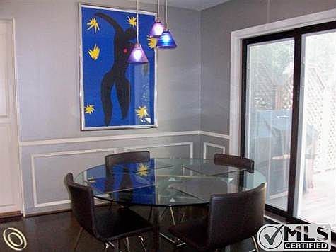 kingspath kit eating are.jpg