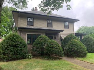 512 N 4th St, Oregon, IL 61061