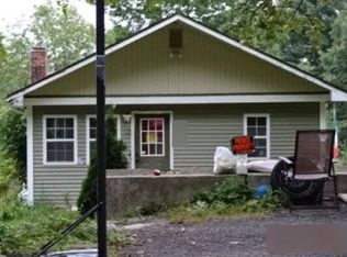 92 Stafford Holland Rd, Wales, MA 01081