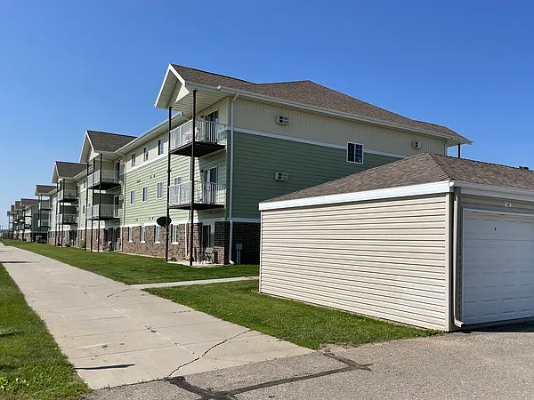 Minot Place Apartments