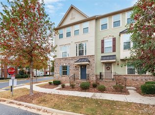 2054 Sage Park Dr, Charlotte, NC 28217