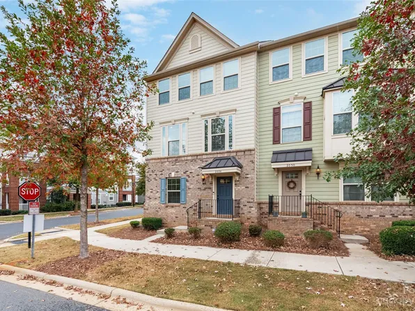 2054 Sage Park Dr, Charlotte, NC 28217