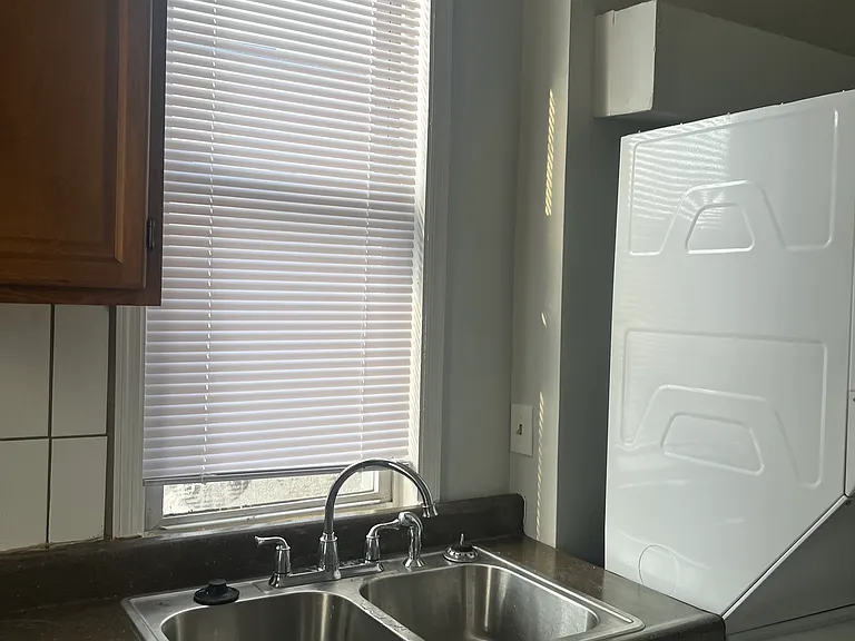 335 E Girard Ave #1 — Photo 3