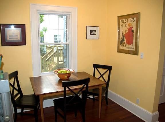 Eat-in area of Kitchen