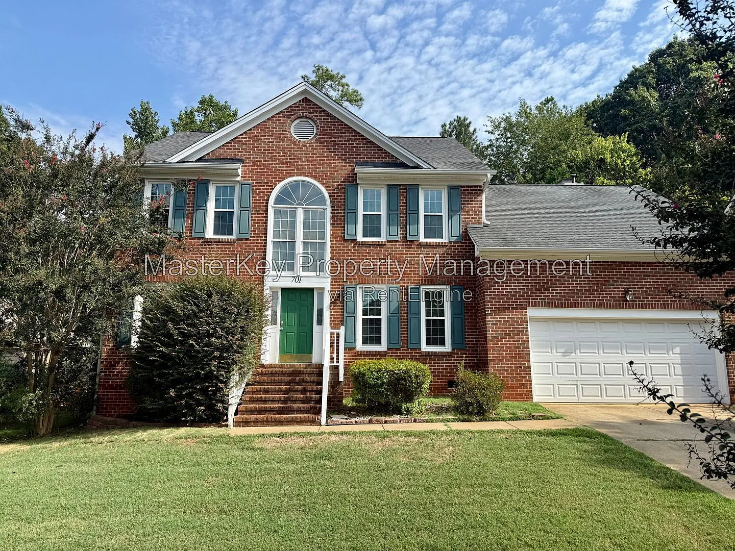 5 bed, 3.0 bath, 2704 sqft, $2,895 — Photo 1