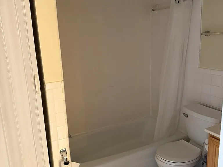 1800 Jefferson Park Ave #5 — Photo 10