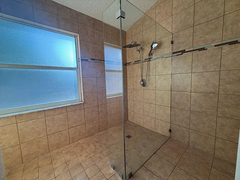 2670 Oak Run Blvd — Photo 17