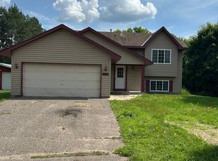 5655 140th St N, Hugo, MN 55038