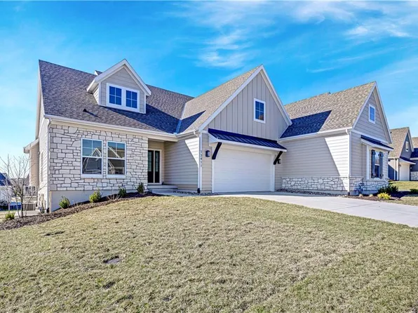 13411 W 174th Ter, Overland Park, KS 66221