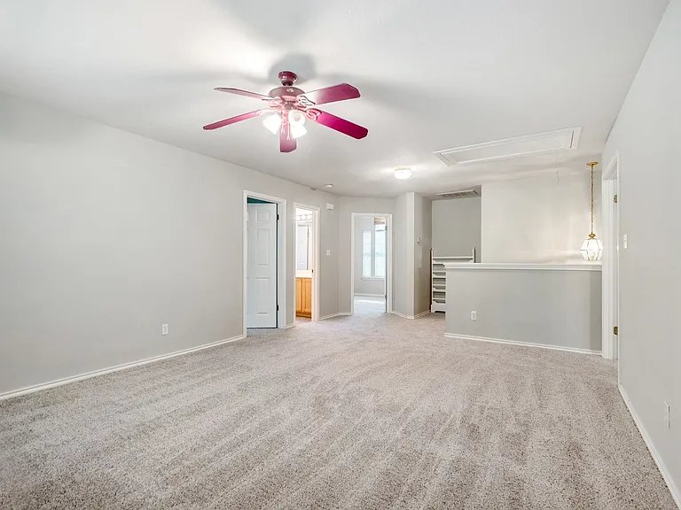 4229 Kingsburg Dr — Photo 18