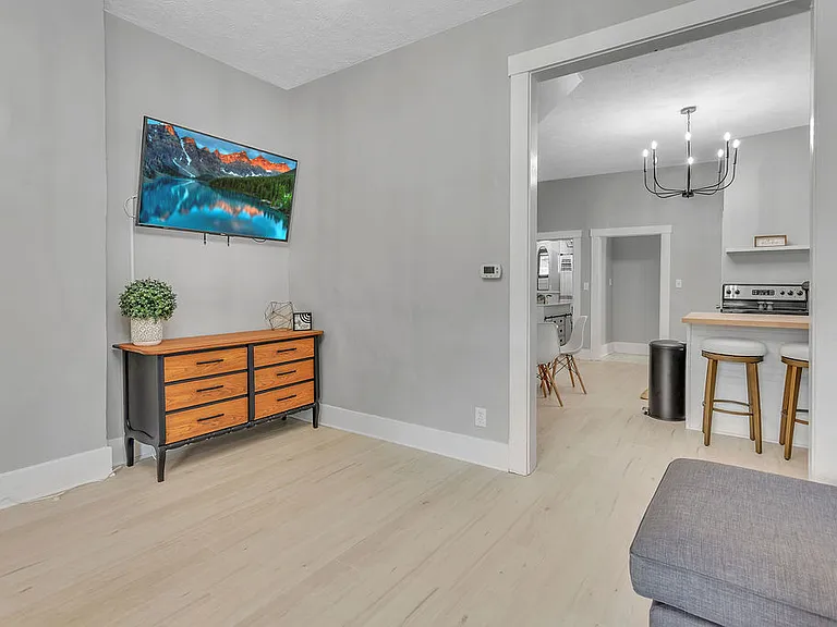 139 S 8th St #137 — Photo 5