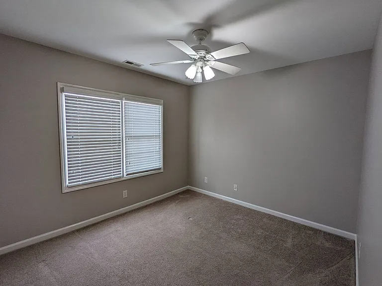 102 College Ave — Photo 5