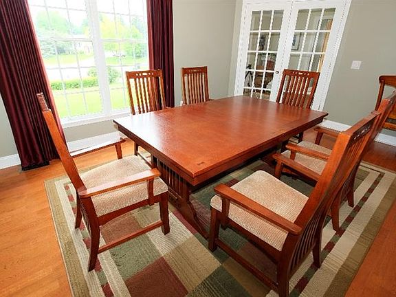 5th image of 8857 Meadow Farm Dr