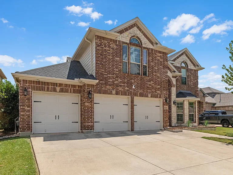 2624 Stable Door Ln — Photo 4