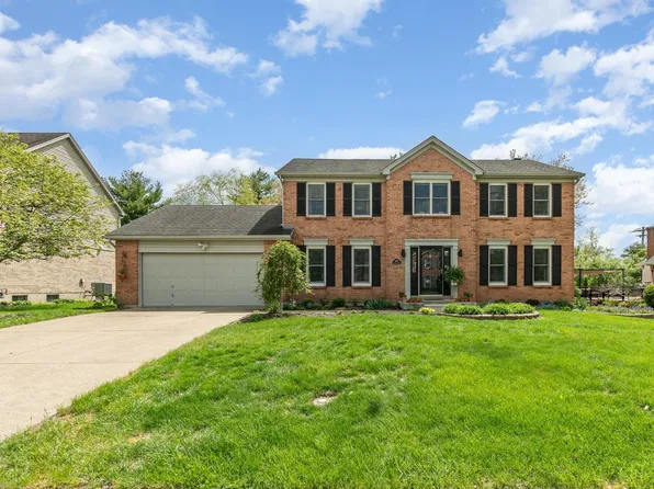 8061 Pineterrace Dr, Cincinnati, OH 45255