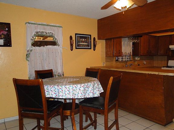 4th image of 105 Danita Jo St