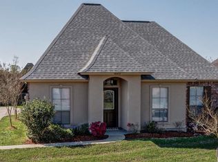 40457 Cross Ridge Ave, Gonzales, LA 70737